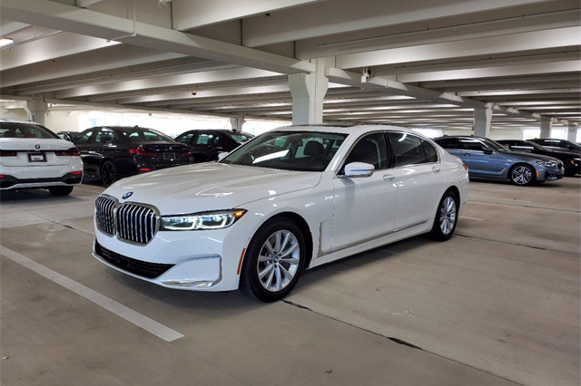 2021 BMW 750i xDrive AWD Sedan