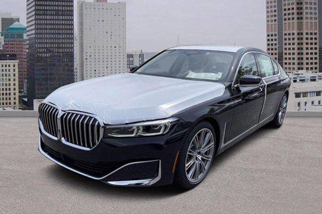 2022 BMW 740i RWD