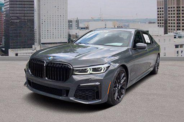 2022 BMW 740i RWD