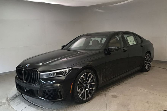 2022 BMW 7 Series 740i