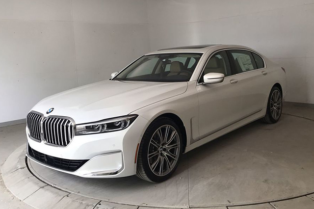 2022 BMW 7 Series 740i