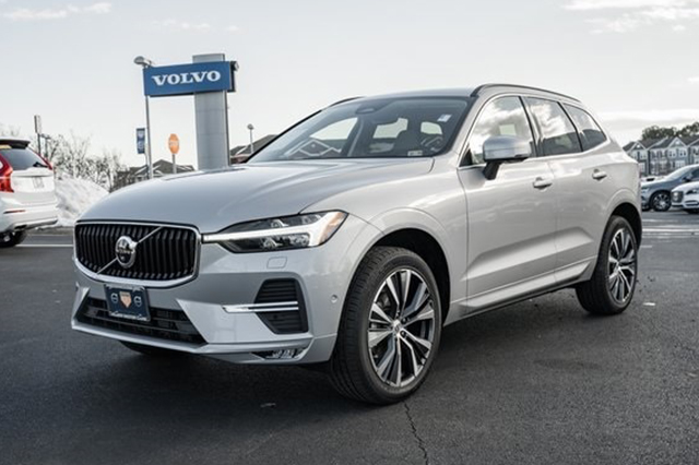 2022 Volvo XC60 B5 Momentum SUV