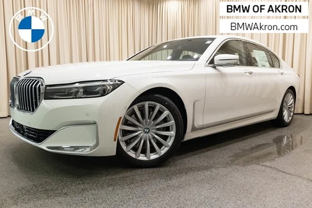 2022 BMW 7 Series 740i xDrive Sedan