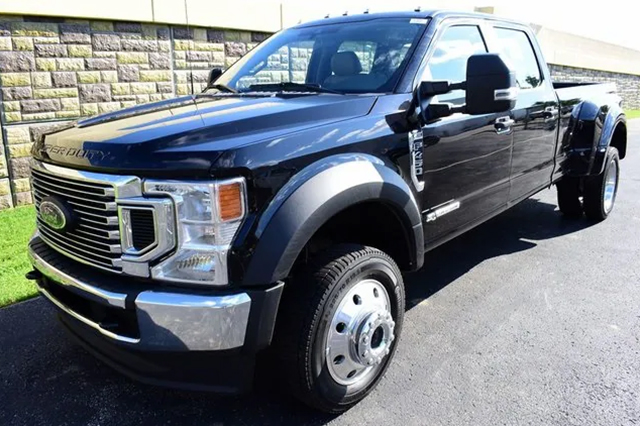 2022 Ford F-450SD XL Truck