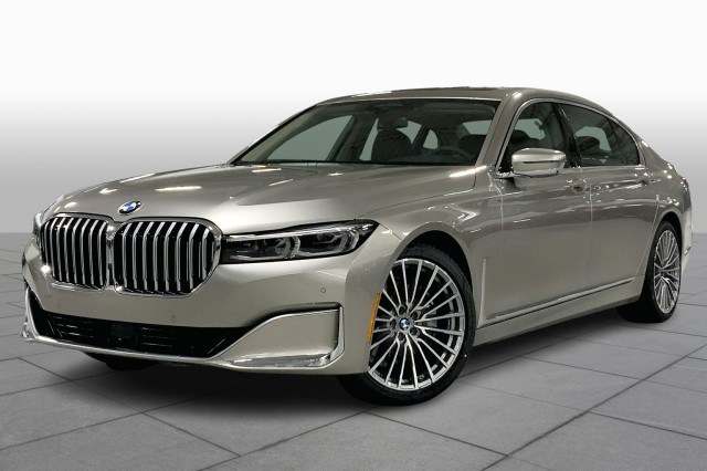 2022 BMW 7 Series 740i