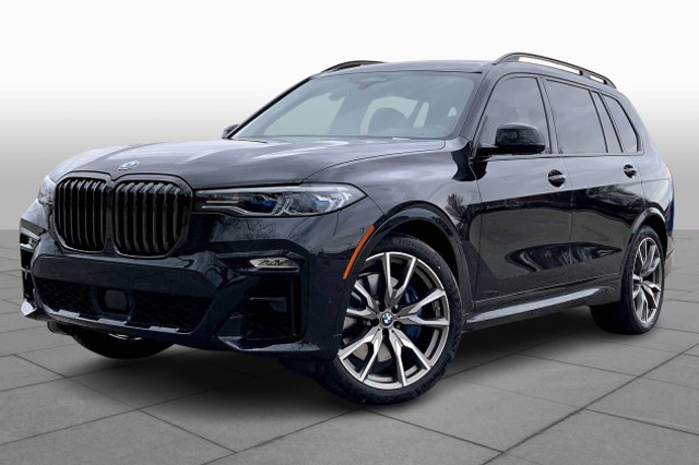 2022 BMW X7 M50i