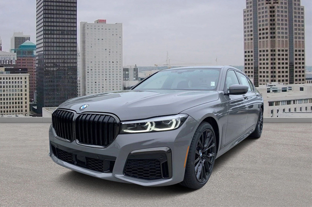 2022 BMW 740i