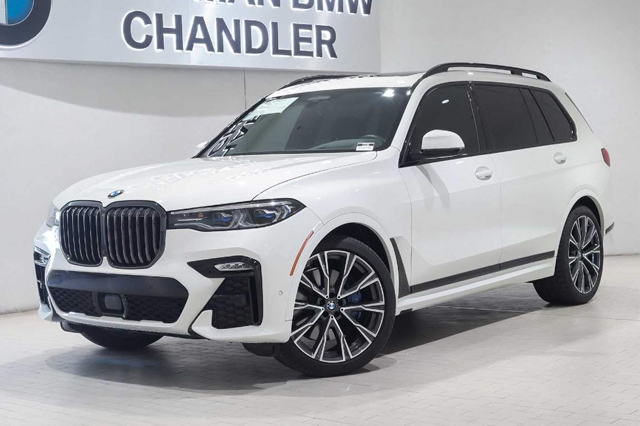 2022 BMW X7 M50i