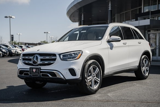 2022 Mercedes-Benz GLC 300 AWD 4MATICВ