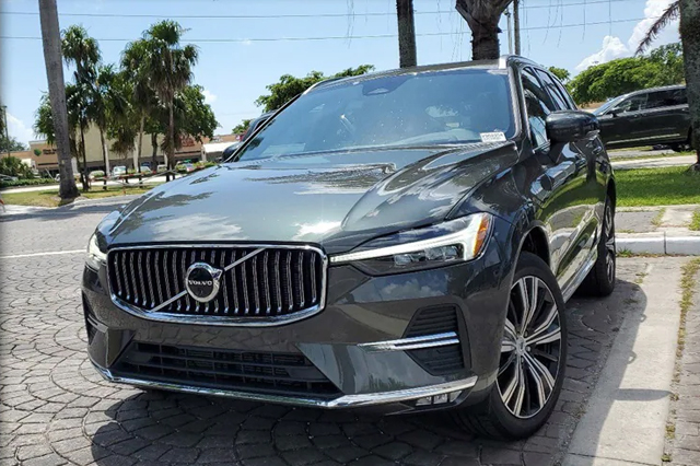 2022 Volvo XC60 B5 FWD Inscription SUV