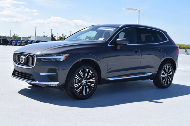 2022 Volvo XC60 B5 FWD Inscription SUV