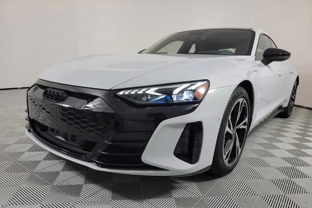 2022 Audi e-tron GT Prestige Quattro Sedan