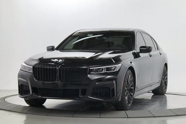 2022 BMW 750i xDrive Sedan