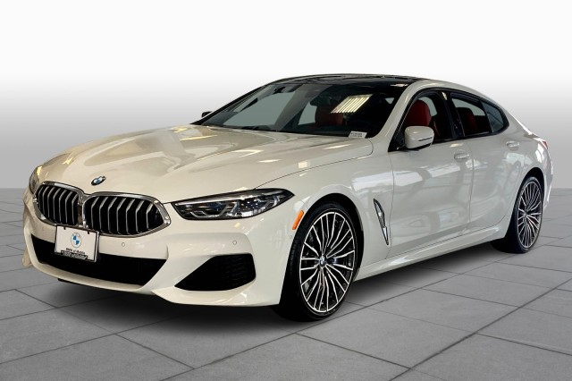 2022 BMW 8 Series 840i