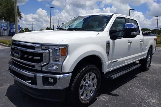 2022 Ford Super Duty F-250 SRW LARIAT