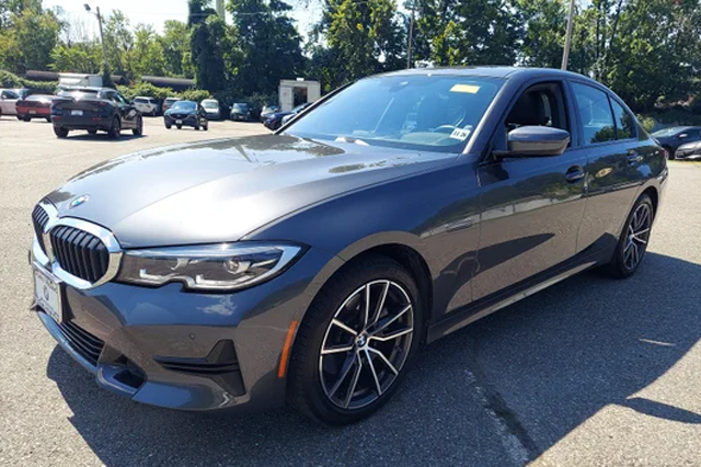 2022 BMW 330i xDrive Sedan