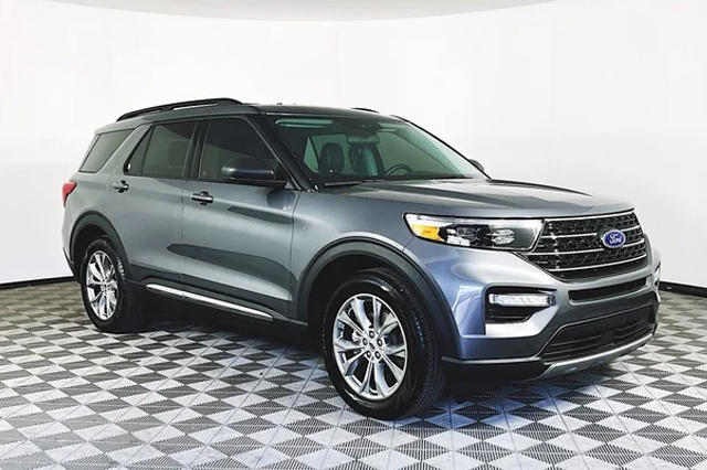 2022 Ford Explorer XLT RWD