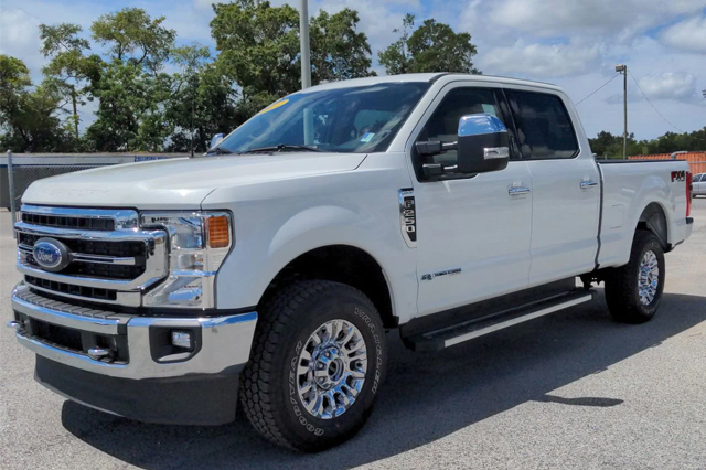 2022 Ford Super Duty F-250 SRW Crew 4WD Lariat Cab 6.75 Box 8