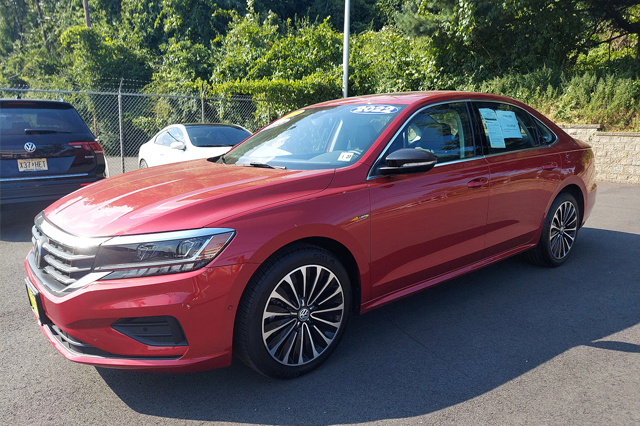 2022 Volkswagen Passat 2.0T Limited Edition
