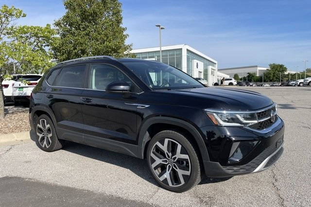 2022 Volkswagen Taos 1.5T SEL With Navigation & AWD