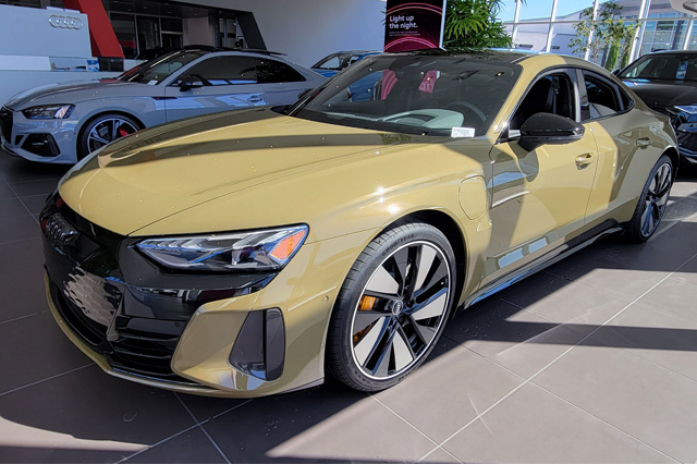 2022 Audi RS e-tron GT Base Sedan