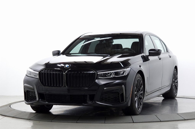 2022 BMW 750i xDrive Sedan