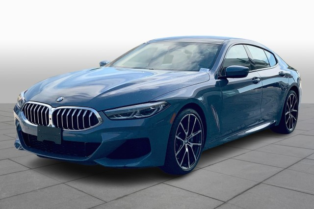 2022 BMW 8 Series 840i