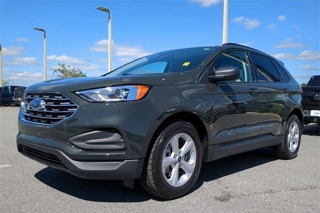 2022 Ford Edge SE