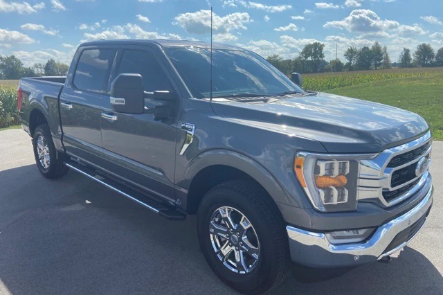 2022 Ford F-150 XLT Truck V8