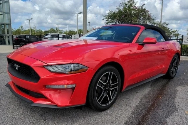 2022 Ford Mustang EcoBoost