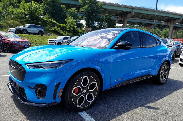 2022 Ford Mustang Mach-E GT