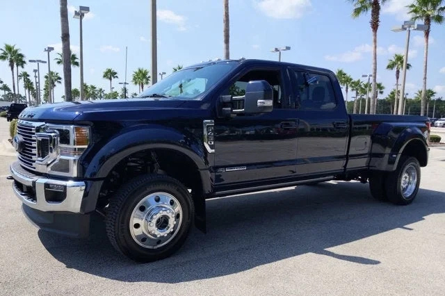 2022 Ford Super Duty F-450 DRW LARIAT