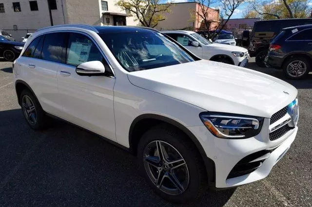 2022 Mercedes-Benz GLC 300