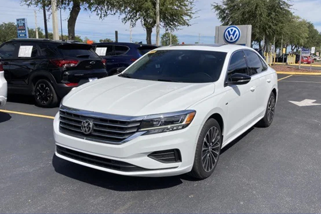 2022 Volkswagen Passat 2.0T Limited Edition