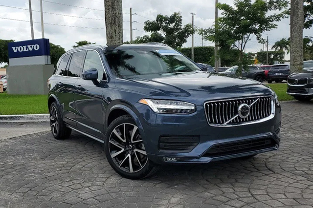 2022 Volvo XC90 T6 AWD Momentum 7 Seater SUV