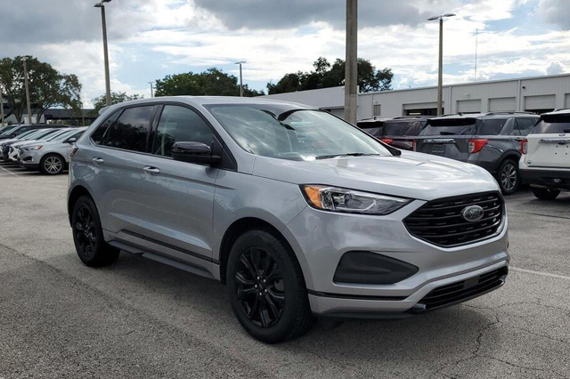 2022 Ford Edge SE AWD