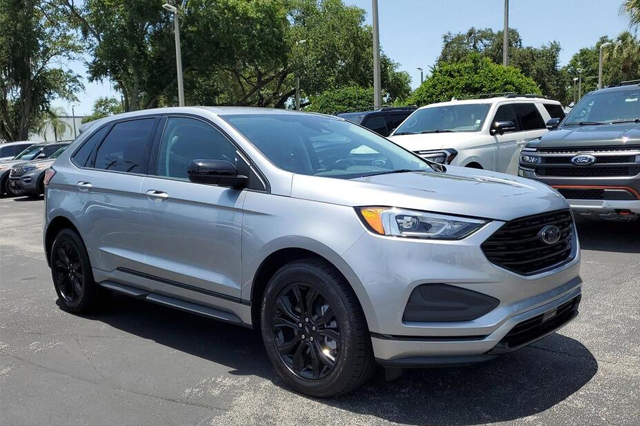 2022 Ford Edge SE AWD