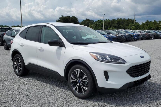 2022 Ford Escape SE FWD