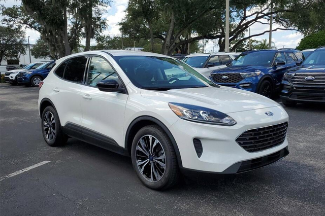 2022 Ford Escape SE FWD