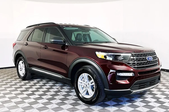 2022 Ford Explorer XLT RWD