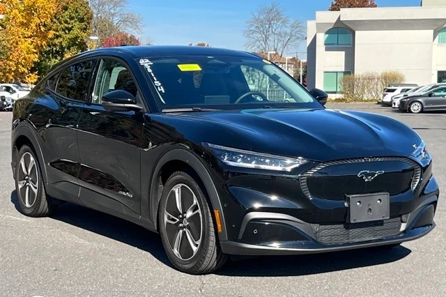 2022 Ford Mustang Mach-E Select AWD