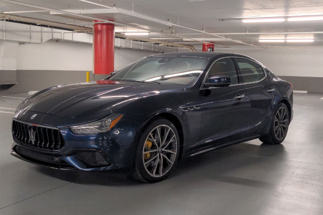 2022 Maserati Ghibli Modena Q4