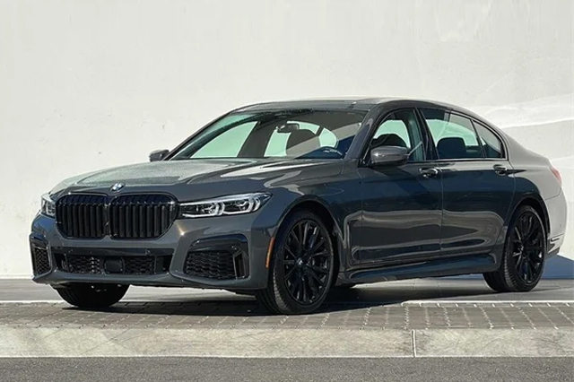 2022 BMW 7 Series 740i M Sport