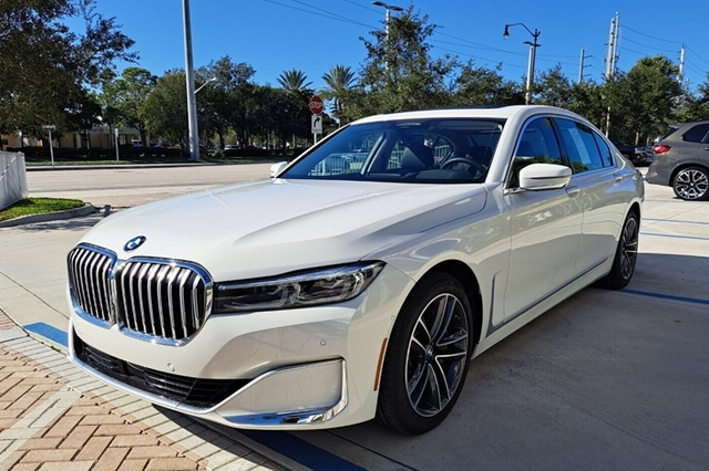 2022 BMW 7 Series 750i xDrive