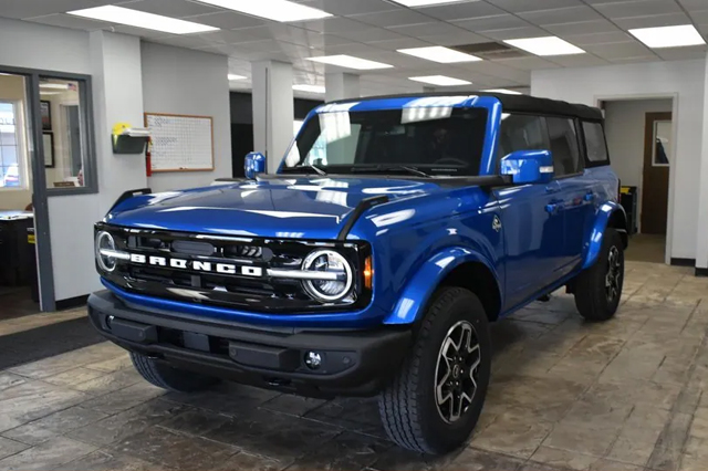 2022 Ford Bronco Outer Banks Advanced