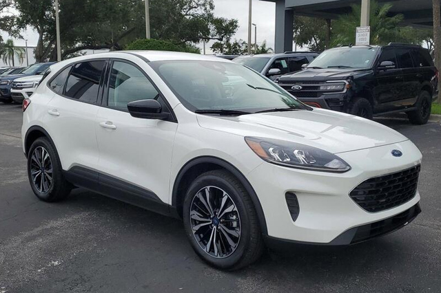 2022 Ford Escape SE FWD