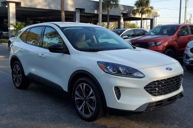 2022 Ford Escape SE FWD