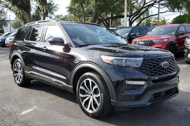 2022 Ford Explorer ST-Line