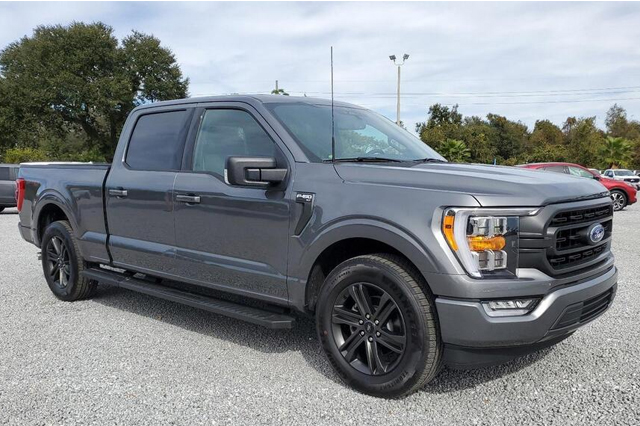 2022 Ford F-150 XLT 4x2
