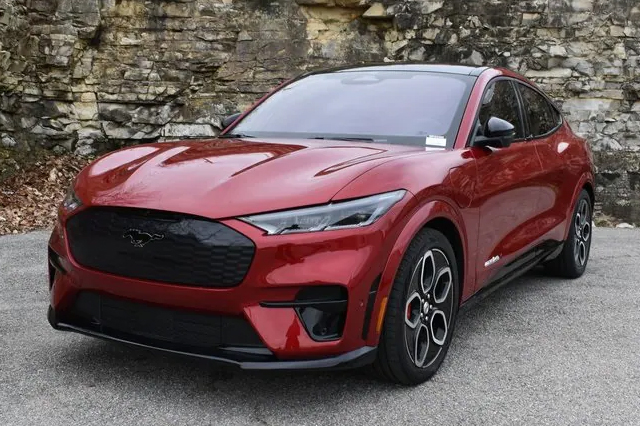 2022 Ford Mustang Mach-E GT